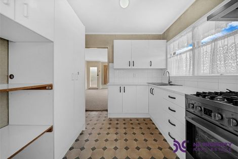Photo of property in 2/17 Jenelin Road, Glendene, Auckland, 0602