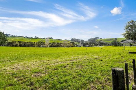 Photo of property in 192 Muriwai Valley Road, Muriwai, Waimauku, 0881
