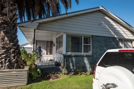 Photo of property in 37 Curletts Road, Sockburn, Christchurch, 8042