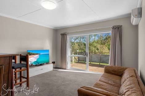 Photo of property in 17a Ash Street, Maungaturoto, 0520