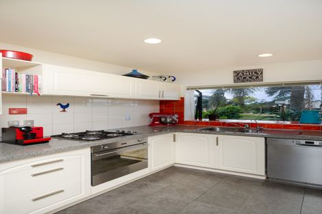 Photo of property in 30 San Bernadino Drive, Henderson, Auckland, 0612