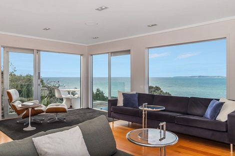 Photo of property in 8 Sykes Avenue, Hatfields Beach, Orewa, 0931