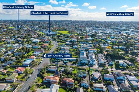 Photo of property in 194 Chivalry Road, Glenfield, Auckland, 0629