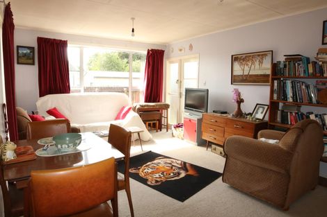 Photo of property in 8 Huia Street, Waiuku, 2123