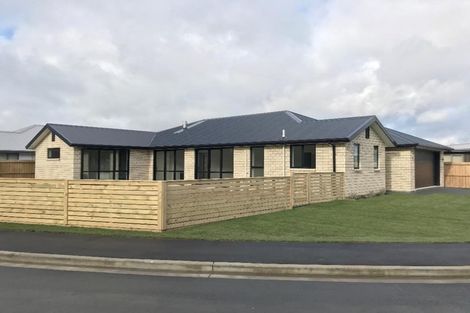 Photo of property in 28 Robert Duncan Road, Belfast, Christchurch, 8051