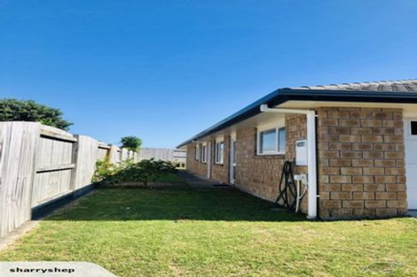 Photo of property in 21 Summerland Crescent, Papamoa Beach, Papamoa, 3118