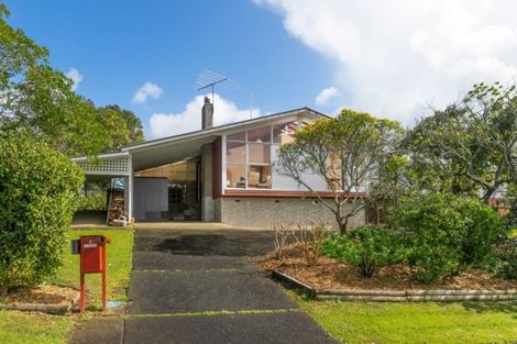 Photo of property in 6 Ware Place, Pakuranga Heights, Auckland, 2010