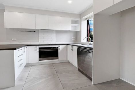 Photo of property in 91c Hobsonville Point Road, Hobsonville, Auckland, 0616