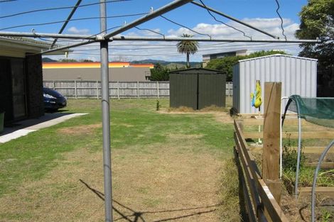 Photo of property in 8b Domain Road, Papamoa Beach, Papamoa, 3118