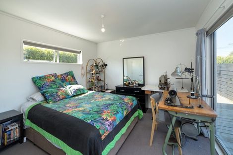 Photo of property in 43 Sackville Street, Martinborough, 5711