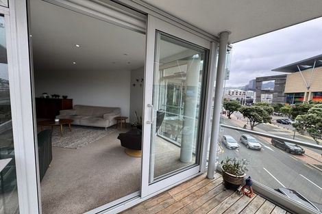 Photo of property in Piermont Apartments, 2b/82 Cable Street, Te Aro, Wellington, 6011