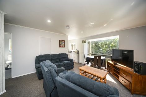 Photo of property in 27a Vernon Avenue, Takaro, Palmerston North, 4412