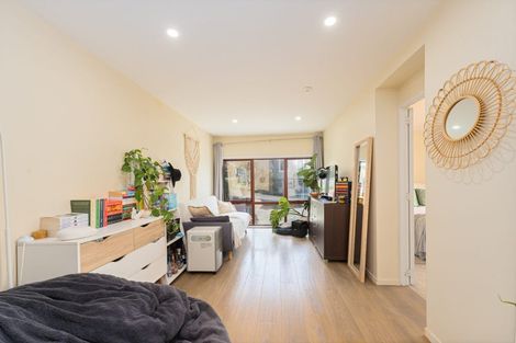 Photo of property in 227 Titirangi Road, Titirangi, Auckland, 0604