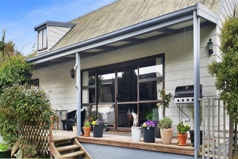 Photo of property in 90 Parry Crescent, Lake Hawea, Wanaka, 9382