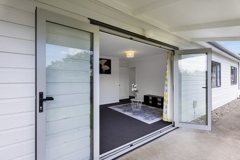 Photo of property in 31 Beaumont Crescent, Frankleigh Park, New Plymouth, 4310
