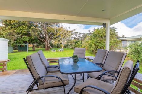 Photo of property in 19 Birds Beach Road, Tapora, 0977