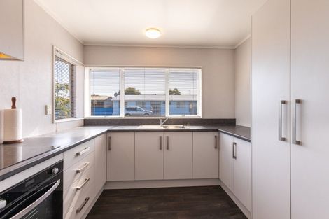 Photo of property in 57 Mclean Street, Woodville, 4920