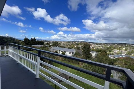 Photo of property in 166 Carlisle Road, Northcross, Auckland, 0632