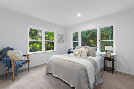 Photo of property in 11 Scenic Drive, Hillpark, Auckland, 2102
