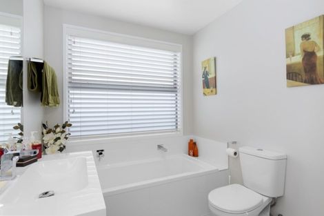 Photo of property in 14 Saint Pauls Drive, Brookfield, Tauranga, 3110