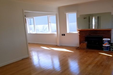 Photo of property in 1/84 College Road, Northcote, Auckland, 0627