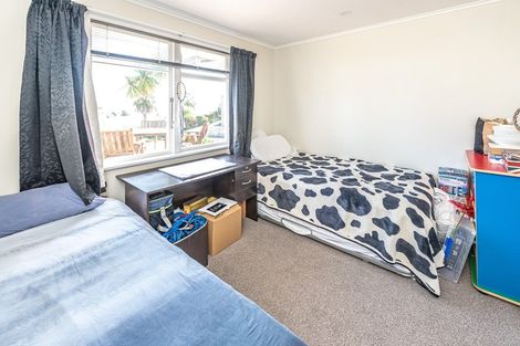 Photo of property in 67 Anzac Parade, Durie Hill, Whanganui, 4500