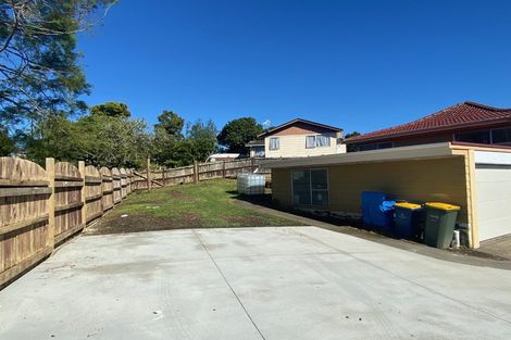 Photo of property in 15 Pisces Road, Glen Eden, Auckland, 0602