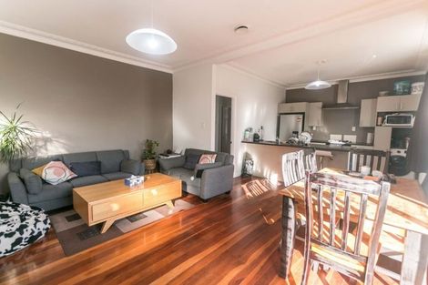 Photo of property in 3 Pleasant Road, Glen Eden, Auckland, 0602