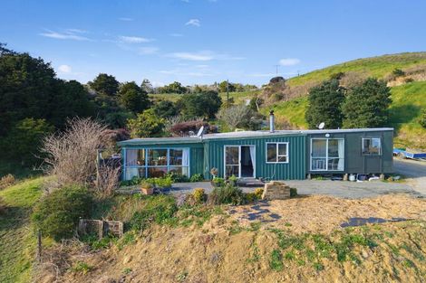 Photo of property in 63 Porter Road, Paparoa, 0571