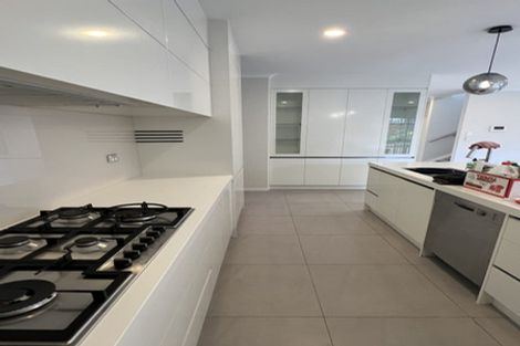 Photo of property in 16 Hikuawa Road, Flat Bush, Auckland, 2019