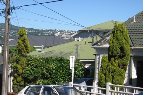 Photo of property in 61 Hawker Street, Mount Victoria, Wellington, 6011