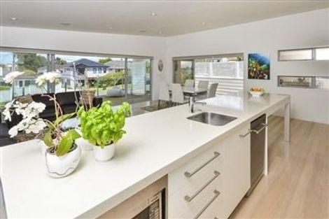 Photo of property in 72 Francis Street, Hauraki, Auckland, 0622
