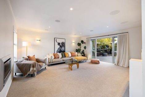 Photo of property in 5 Foresters Crescent, Parklands, Christchurch, 8083