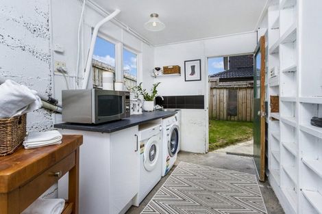 Photo of property in 553 Richardson Road, Mount Roskill, Auckland, 1041