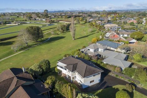 Photo of property in 64 Links View Drive, Omokoroa, 3114