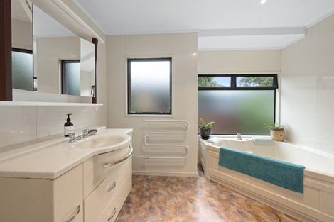 Photo of property in 55 Blomfield Street, Pukehangi, Rotorua, 3015