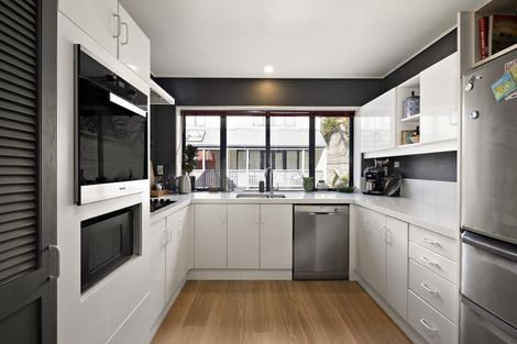 Photo of property in 8/14 Harriett Street, Thorndon, Wellington, 6011