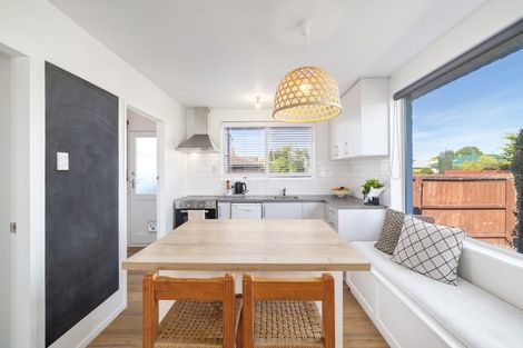 Photo of property in 1/176 Grimseys Road, Redwood, Christchurch, 8051