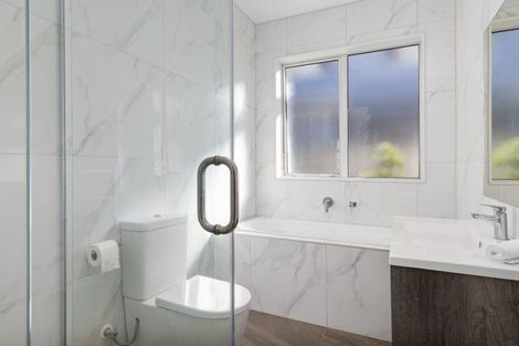 Photo of property in 10 Hemopo Street, Pukekohe, 2120