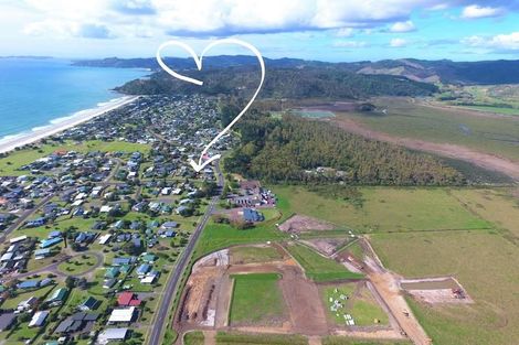 Photo of property in 102 Kowhai Avenue, Matarangi, Whitianga, 3592