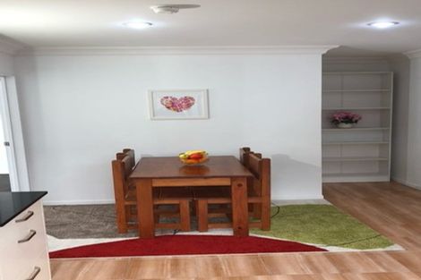 Photo of property in 43 Medallion Drive, Oteha, Auckland, 0632