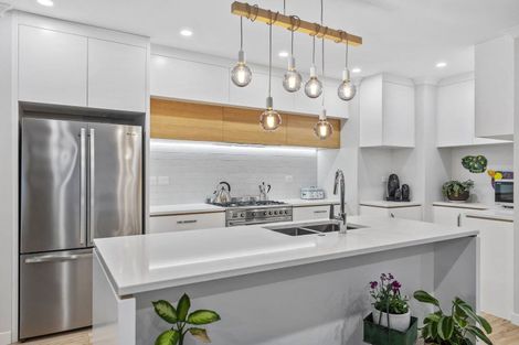 Photo of property in 134 Arran Point Parade, Orewa, 0931