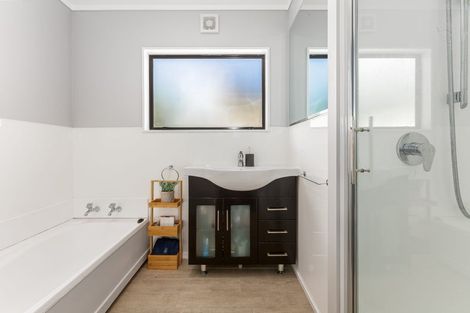 Photo of property in 21 Doncaster Terrace, Ascot Park, Porirua, 5024