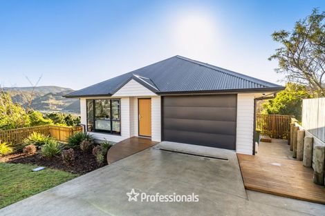 Photo of property in 6 Castle Crescent, Stokes Valley, Lower Hutt, 5019