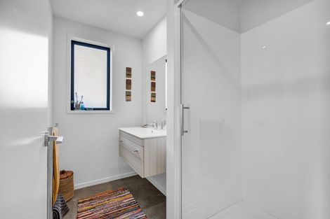 Photo of property in 12 Greenpath Lane, Hurworth, New Plymouth, 4310