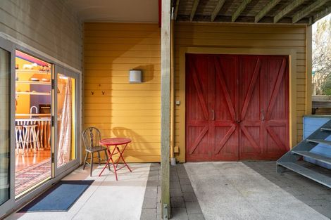 Photo of property in 62 Pirie Street, Mount Victoria, Wellington, 6011