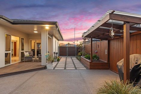 Photo of property in 165 Gravatt Road, Papamoa Beach, Papamoa, 3118