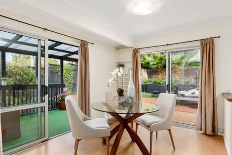 Photo of property in 6 Lemnos Place, Titirangi, Auckland, 0604