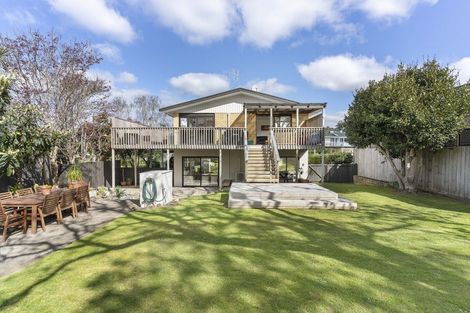 Photo of property in 207 Weka Street, Whangamata, 3620