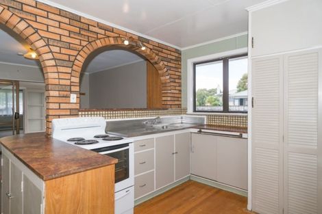 Photo of property in 57 Tararua Terrace, Cloverlea, Palmerston North, 4412